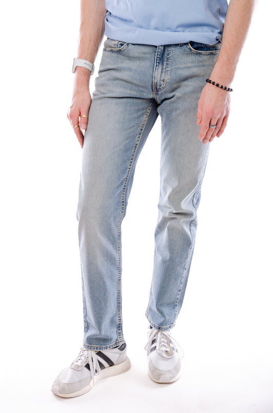Levi's - Men's Denim & Jeans  Canada's Largest Selection – Below