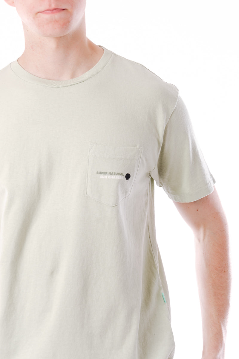 Asteroida Pocket Tee