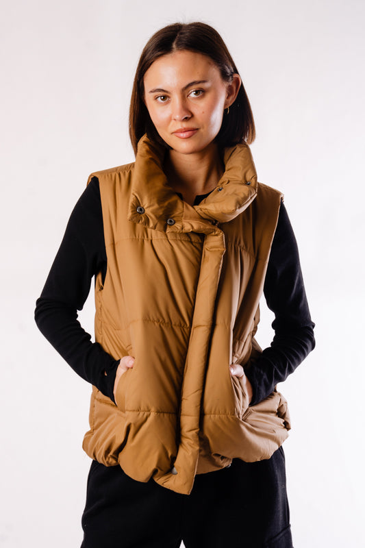 Asymmetrical Zip-Up Puffer Vest - BRN