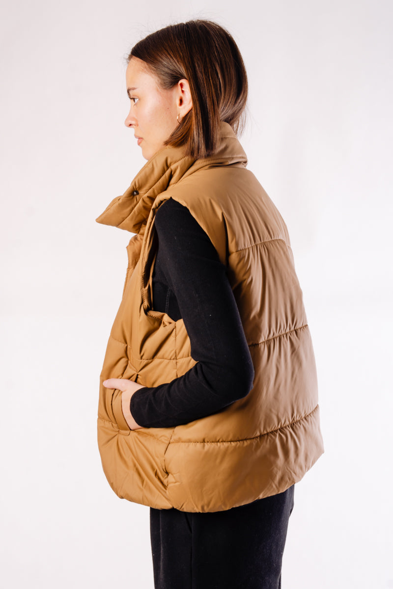 Asymmetrical Zip-Up Puffer Vest - BRN