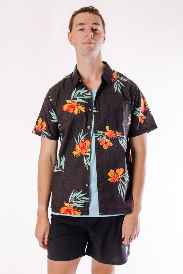 Hibiscus Vibes Short Sleeve Shirt - BLK