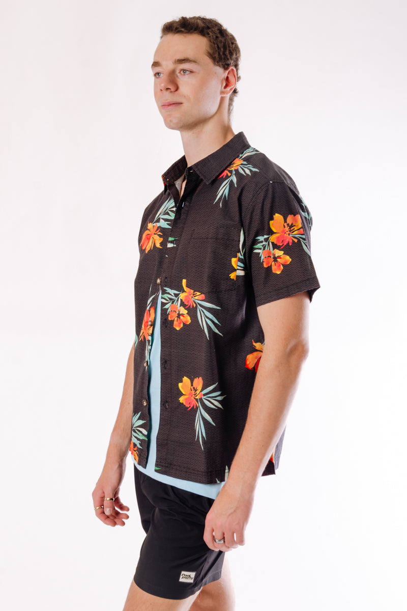 Hibiscus Vibes Short Sleeve Shirt - BLK