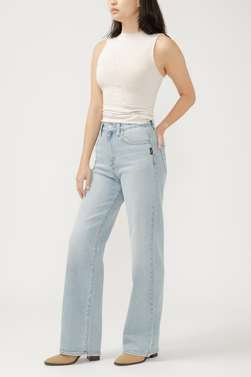 Highly Desirable High Rise Trouser Leg Jeans - 31